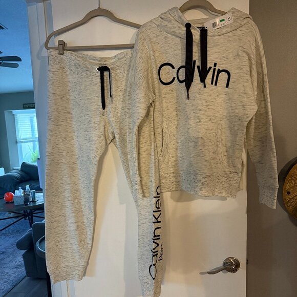Calvin Klein Performance Jogging/Sweat Set - Heather Gray - Large - NWT - Picture 1 of 3